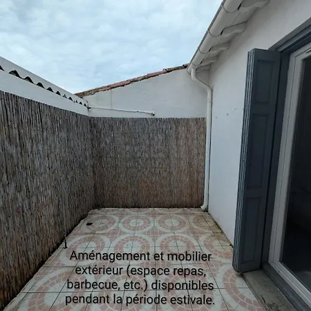 Maison Cosy A St Laurent, Proche