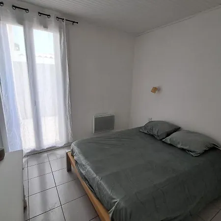 Maison Cosy A St Laurent, Proche